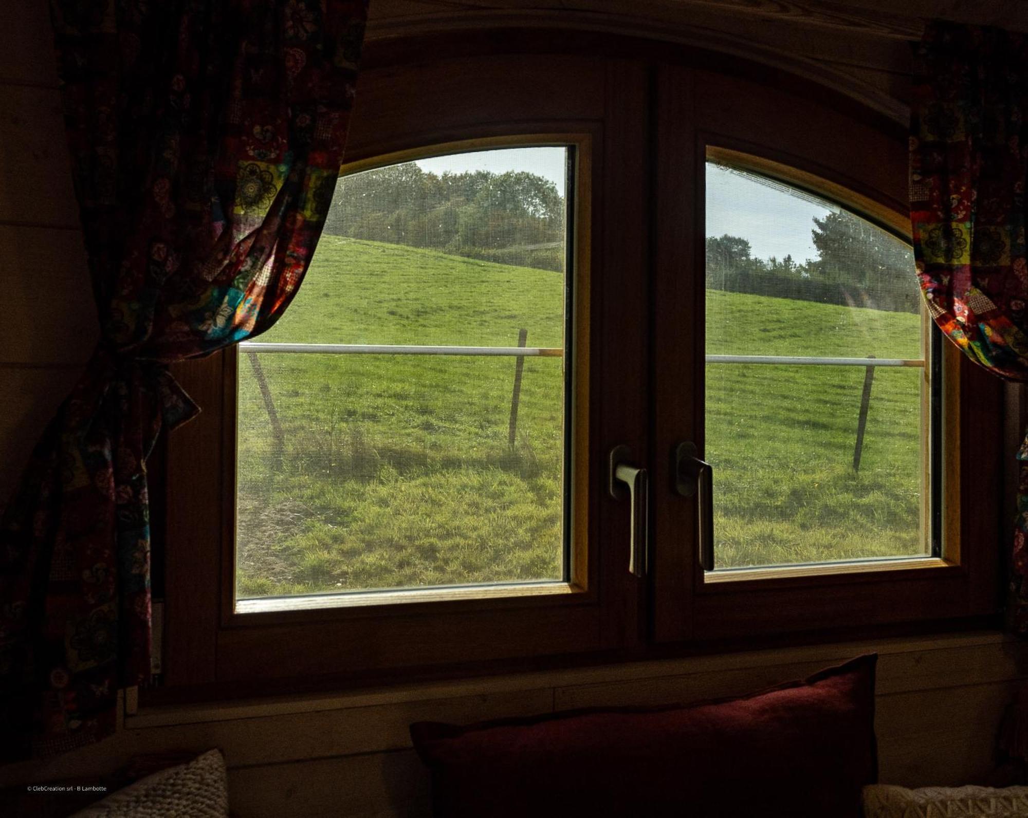 La Tiny House De La Bergerie Villa Lierneux Exteriör bild